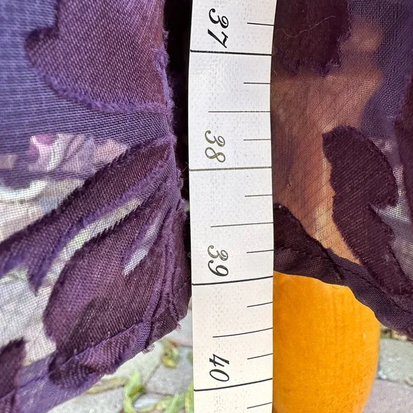 Narianna Sleeveless V Shape Beaded Top, Floral Dress - Picture 12 of 15